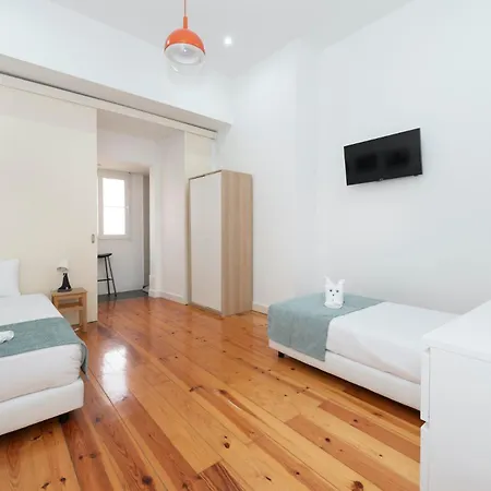 Houze_central In Alcantara Apartment